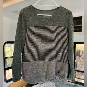 St. John’s Bay Sweater (size: PL)